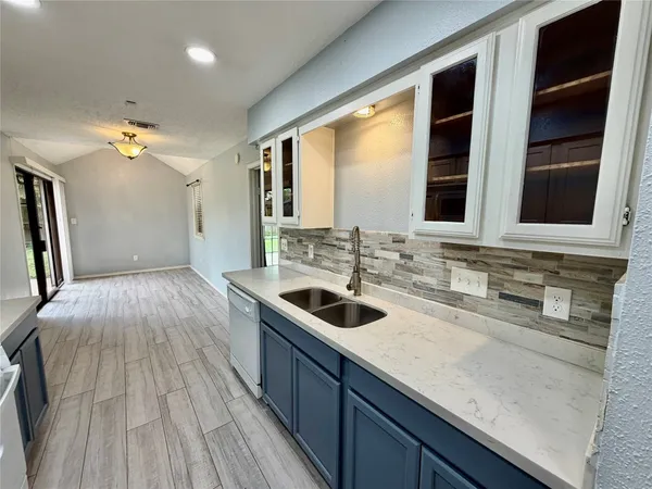 $1,780 | 19335 Diversion Drive, Tomball, TX 77375