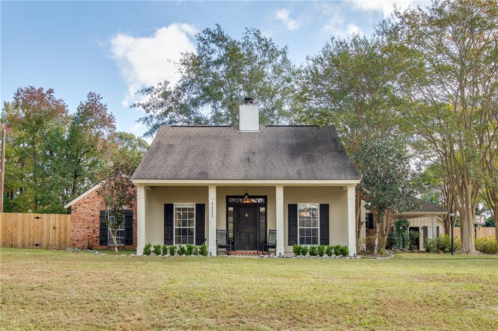 1521 East Medalist Road Pineville, LA 71360 - Photo 1 of 26