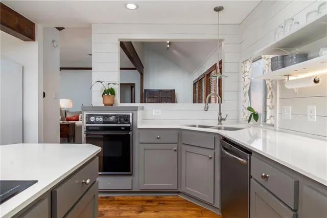 $290,000 | 1521 East Medalist Road, Pineville, LA 71360