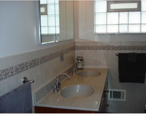3322 Ivanhoe Road Upper St. Clair, PA 15241 - Photo 11 of 18 Master Bath/Spa.