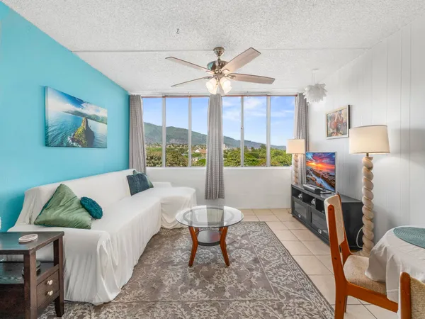 $184,000 | 111 Kahului Beach Road, Unit D406, Kahului, HI 96732