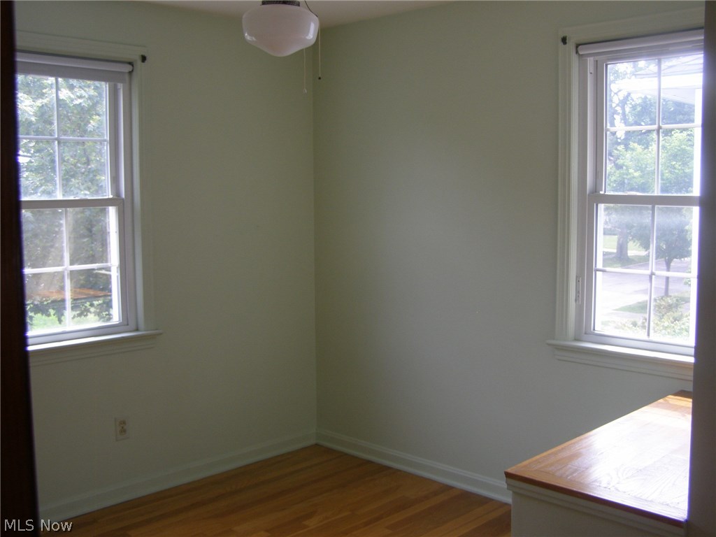 1122 Avondale Road Cleveland, OH 44121 - Photo 7 of 29