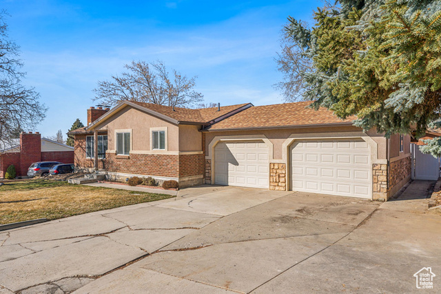 489 East 1050th North Bountiful, UT 84010 - Photo 1 of 1
