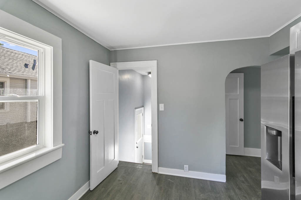 1914 Evergreen Road Homewood, IL 60430 - Photo 3 of 18 a view of an empty room