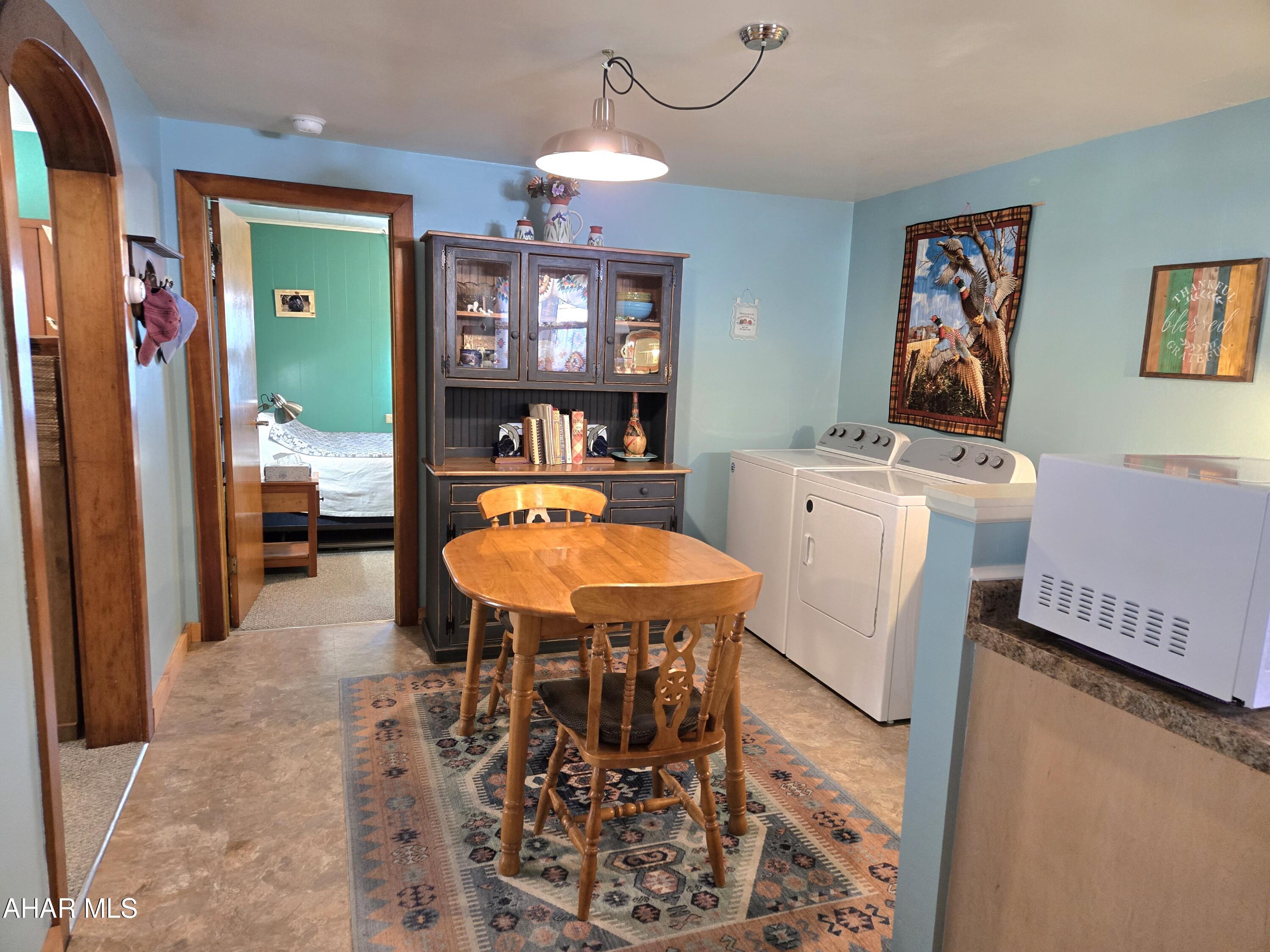 1581 Mill Road Duncansville, PA 16635 - Photo 6 of 19 Gallery Image 6