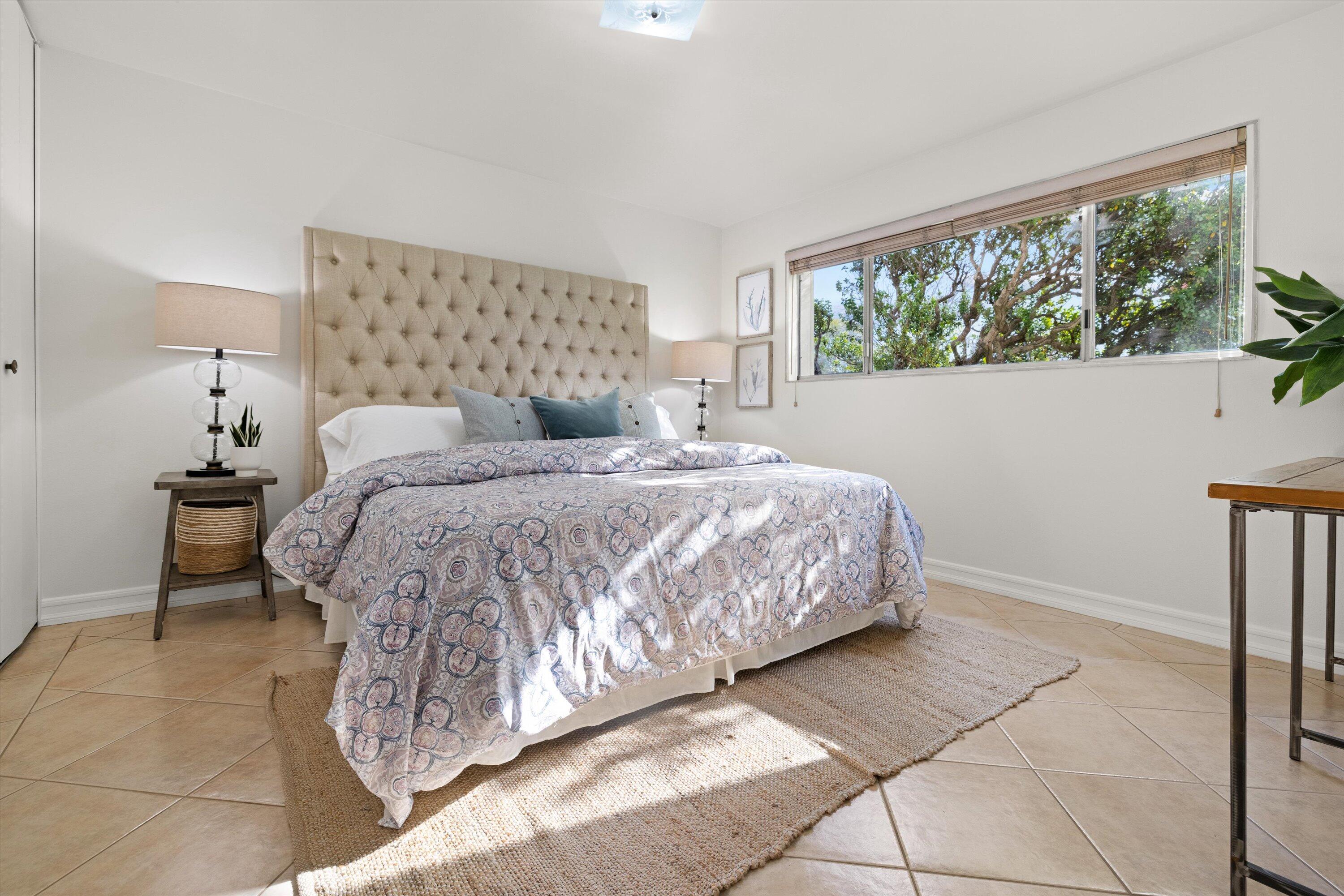 5900 Encina Road, Unit 3 Goleta, CA 93117 - Photo 17 of 40 28-7L5A8465