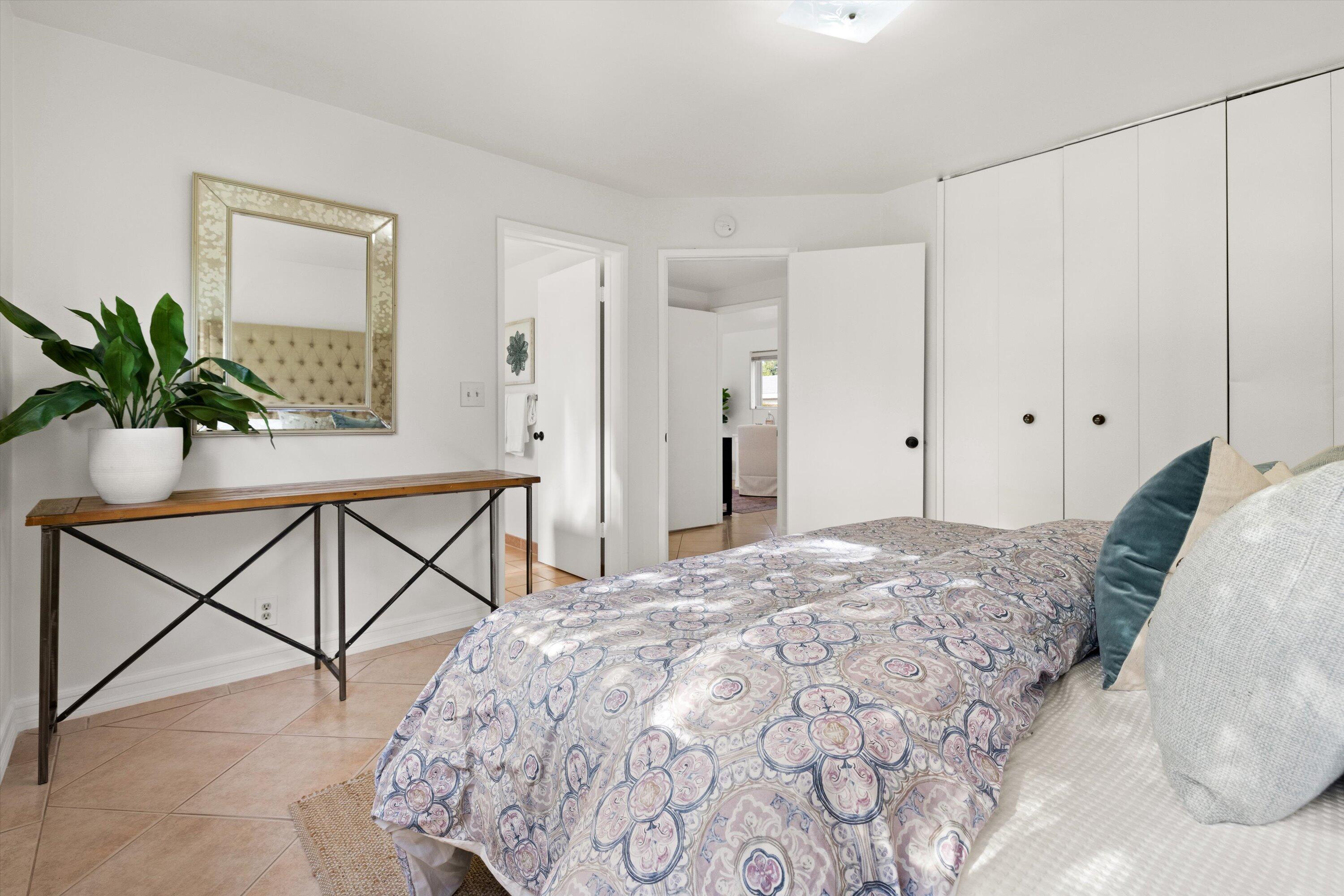 5900 Encina Road, Unit 3 Goleta, CA 93117 - Photo 18 of 40 27-7L5A8440