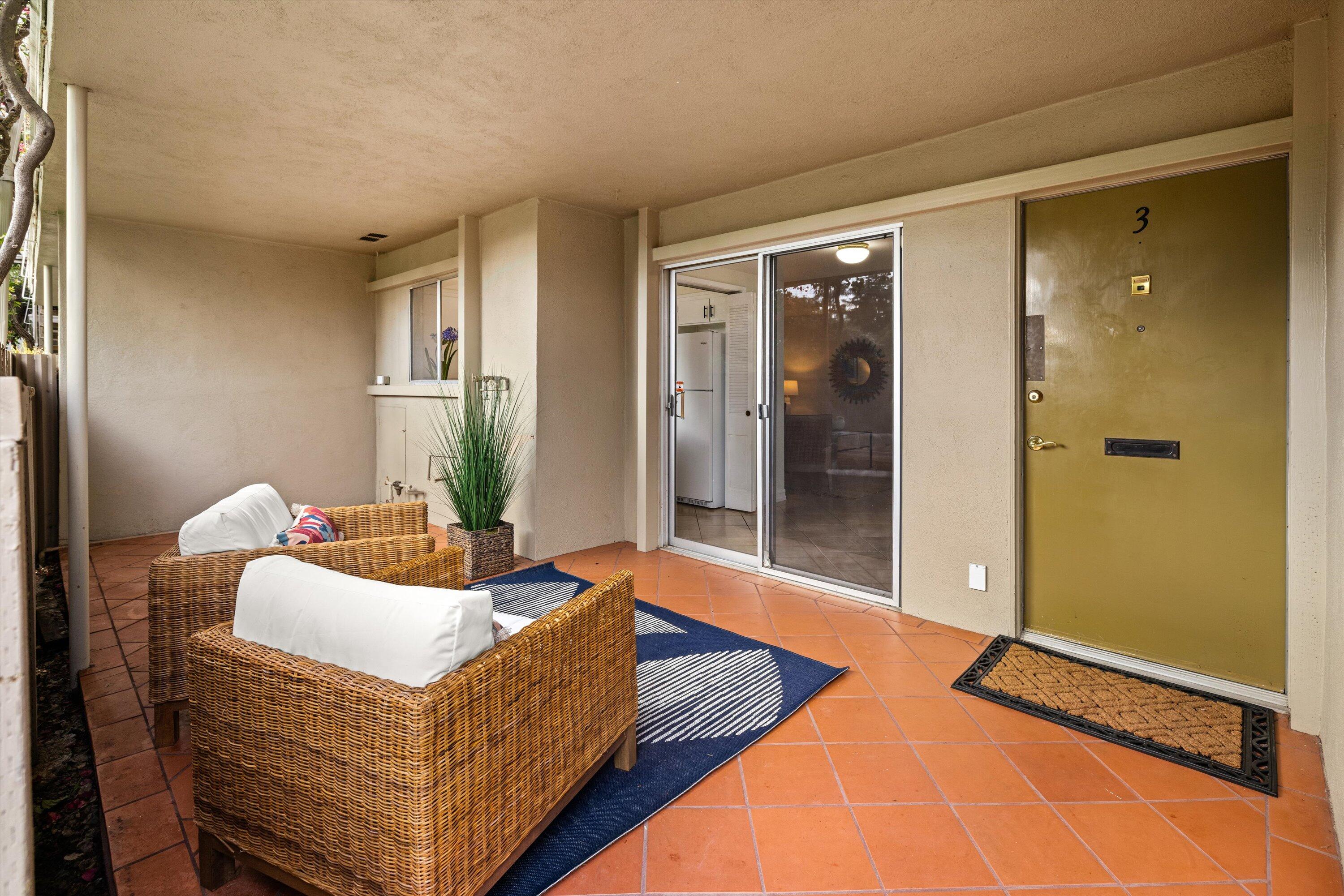 5900 Encina Road, Unit 3 Goleta, CA 93117 - Photo 4 of 40 05-7L5A8535