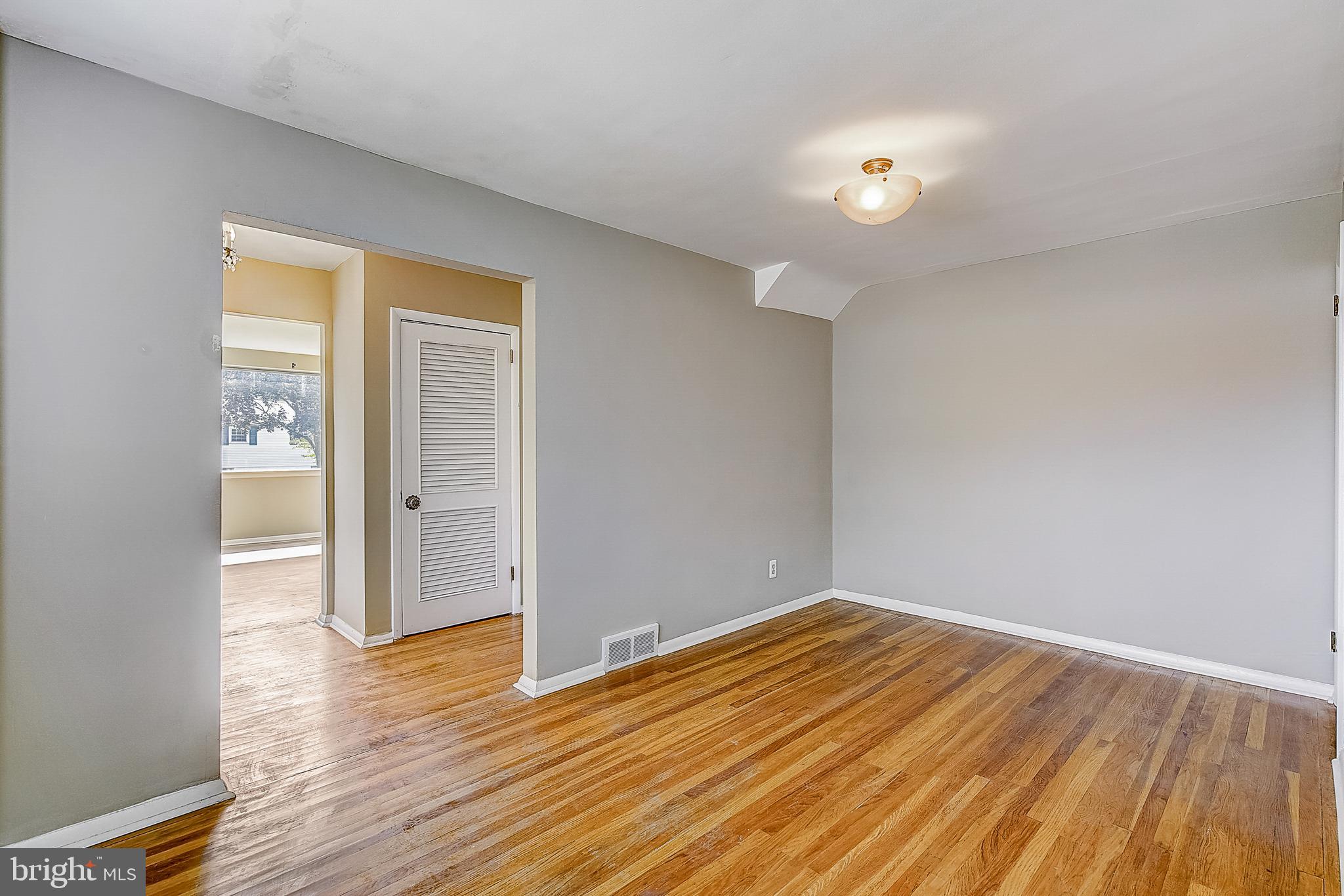 205 Juniper Road Havertown, PA 19083 - Photo 6 of 33 Gallery Image 6