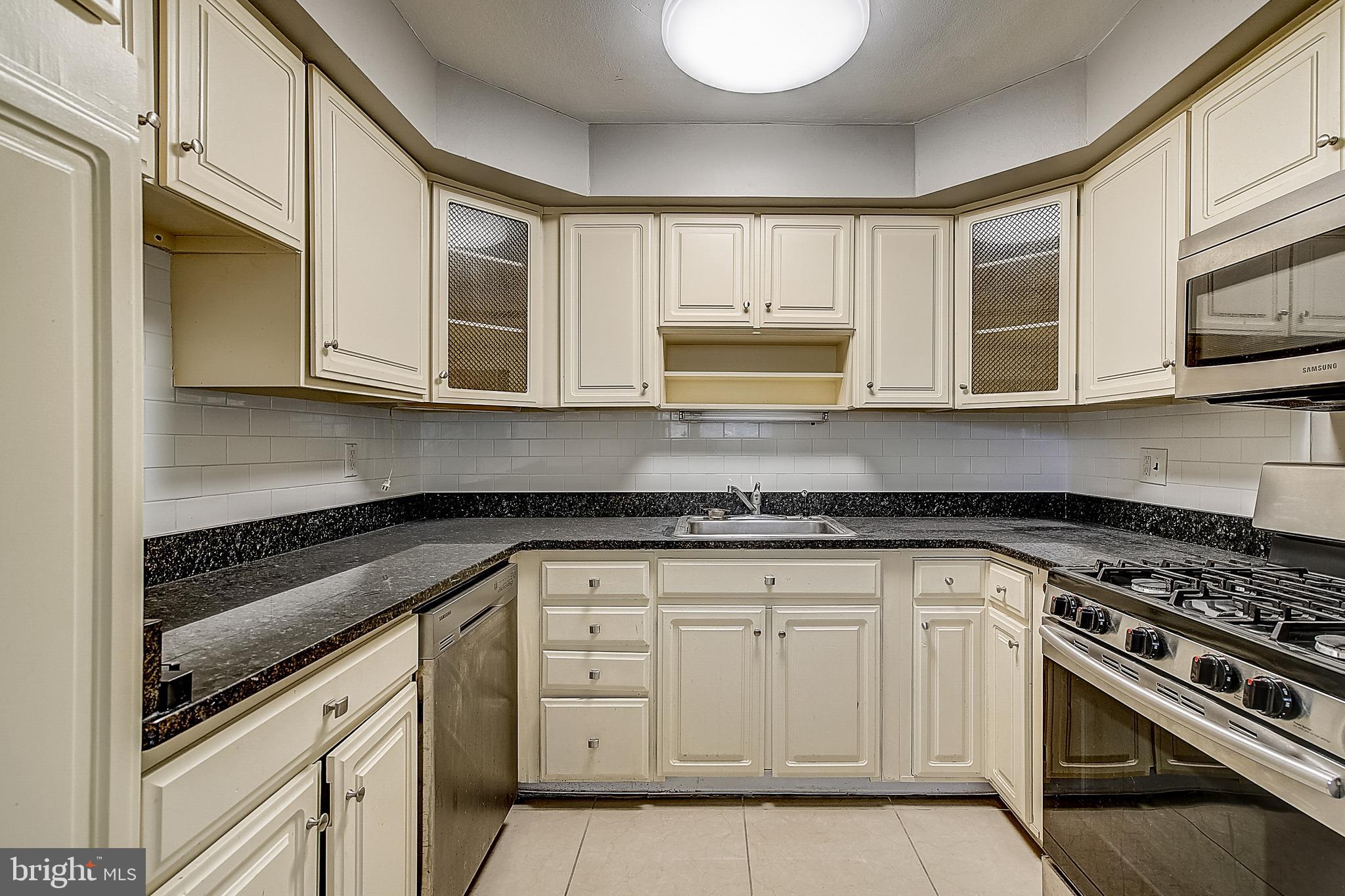 205 Juniper Road Havertown, PA 19083 - Photo 8 of 33 Gallery Image 8