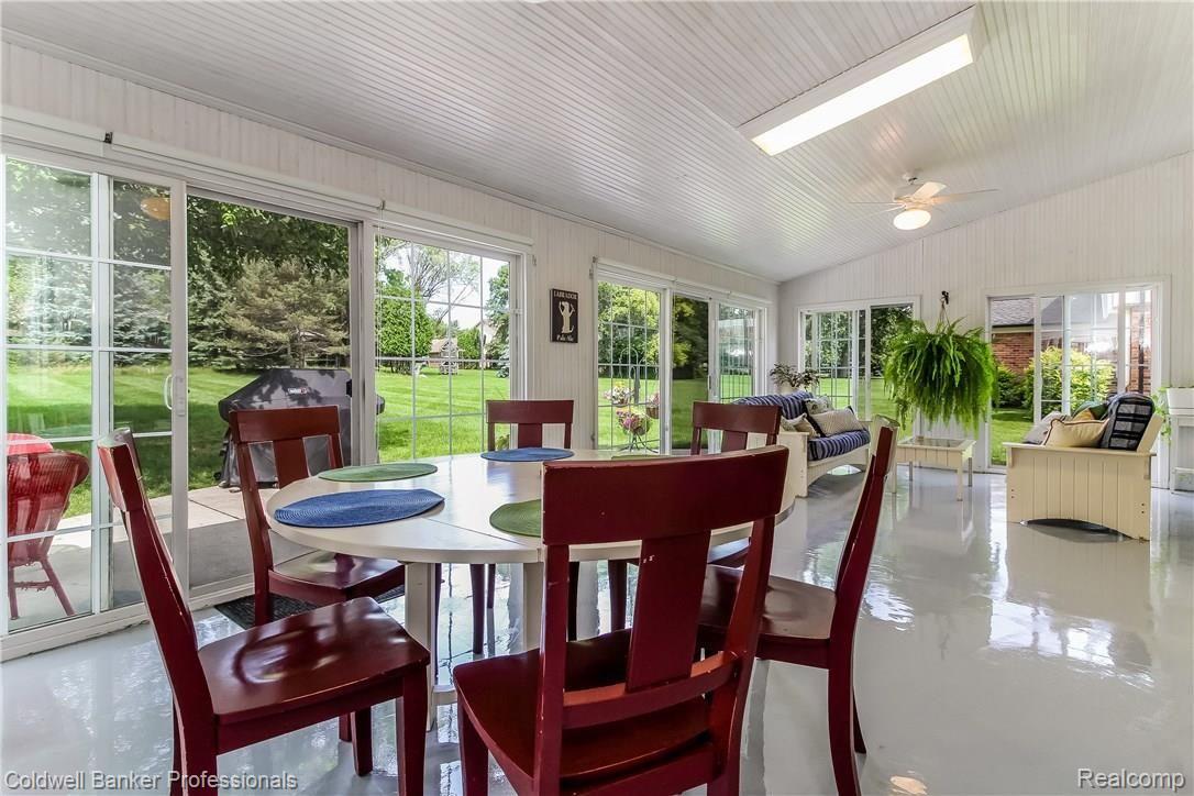 1141 Hathaway Rising Rochester, MI 48306 - Photo 26 of 50 026-Wonderful_Entertaining_Space_-5947774-large.jpg