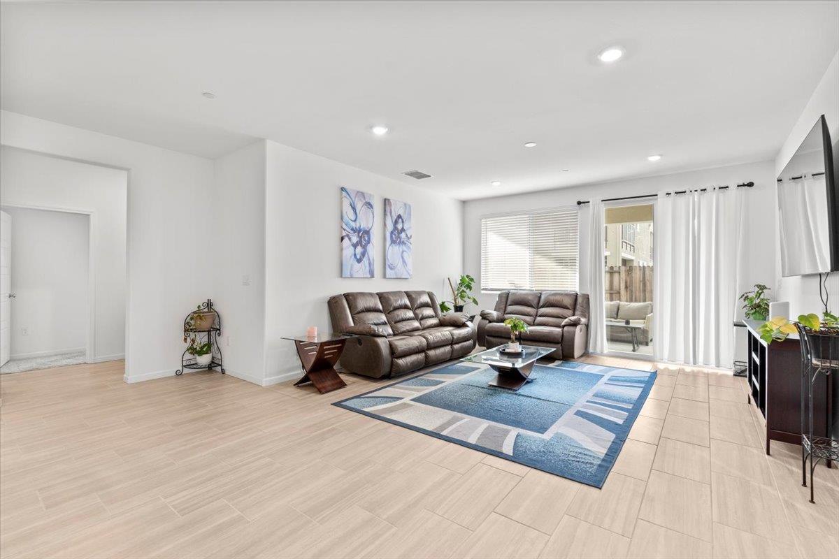 8808 Irondequoit Way Sacramento, CA 95829 - Photo 14 of 28