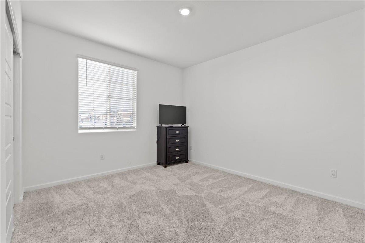 8808 Irondequoit Way Sacramento, CA 95829 - Photo 21 of 28