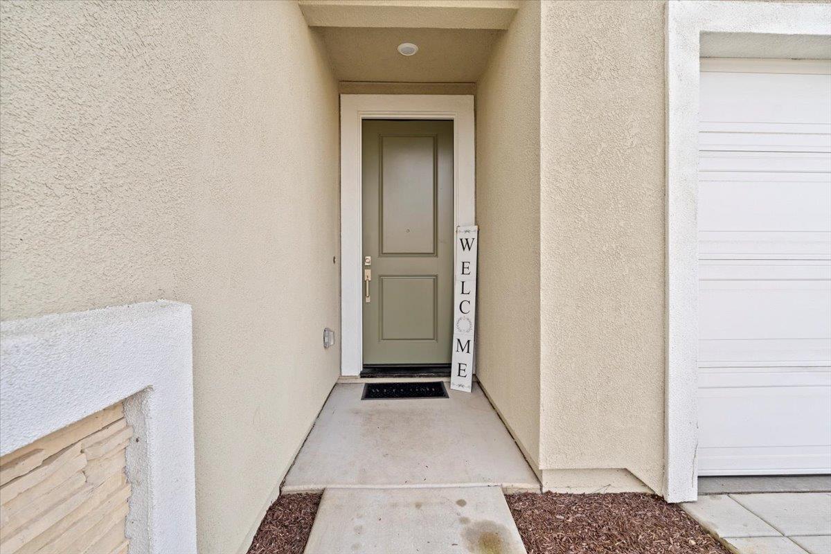 8808 Irondequoit Way Sacramento, CA 95829 - Photo 5 of 28