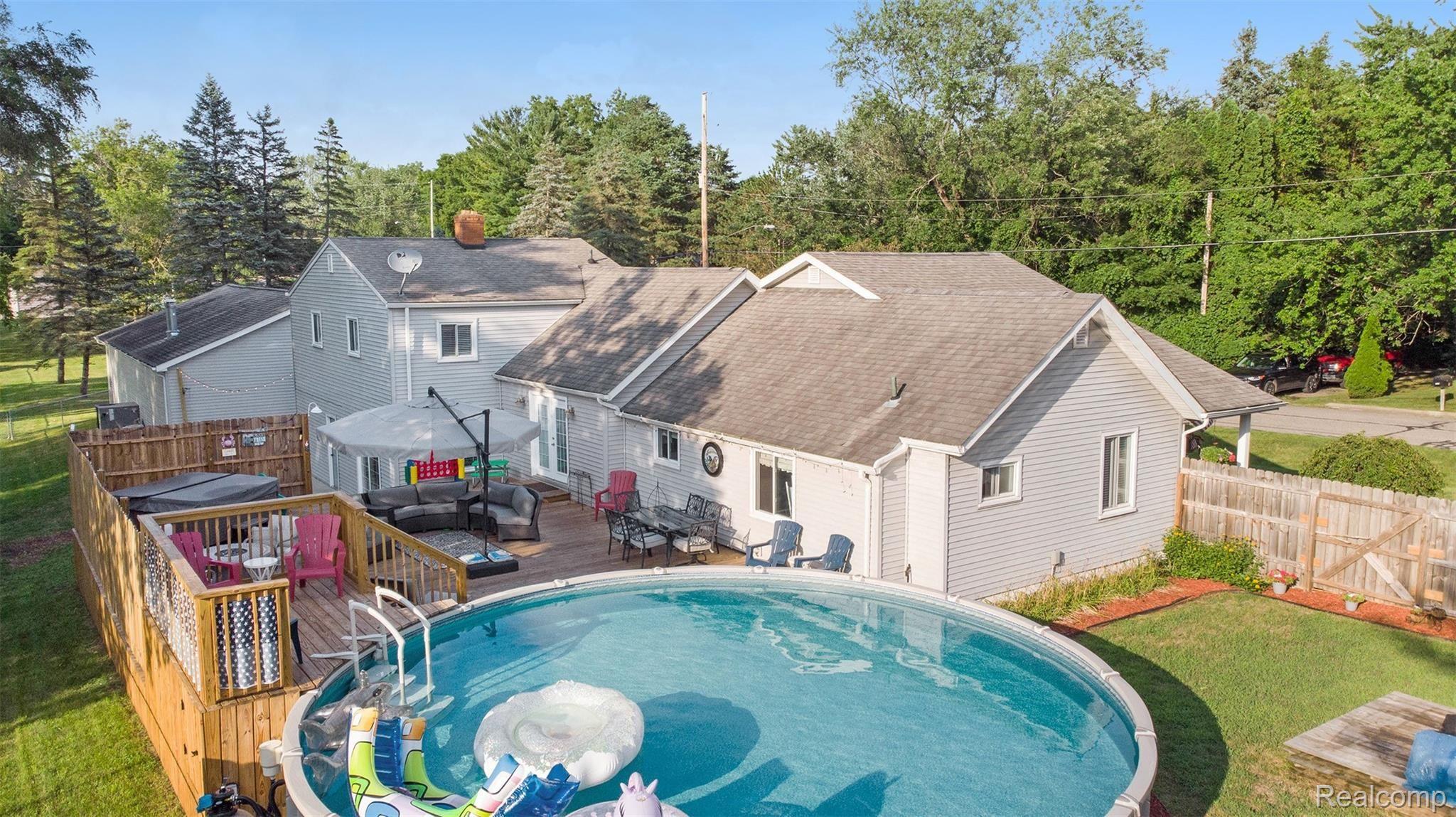 6174 Flushing Road Flushing, MI 48433 - Photo 41 of 51 4.jpg