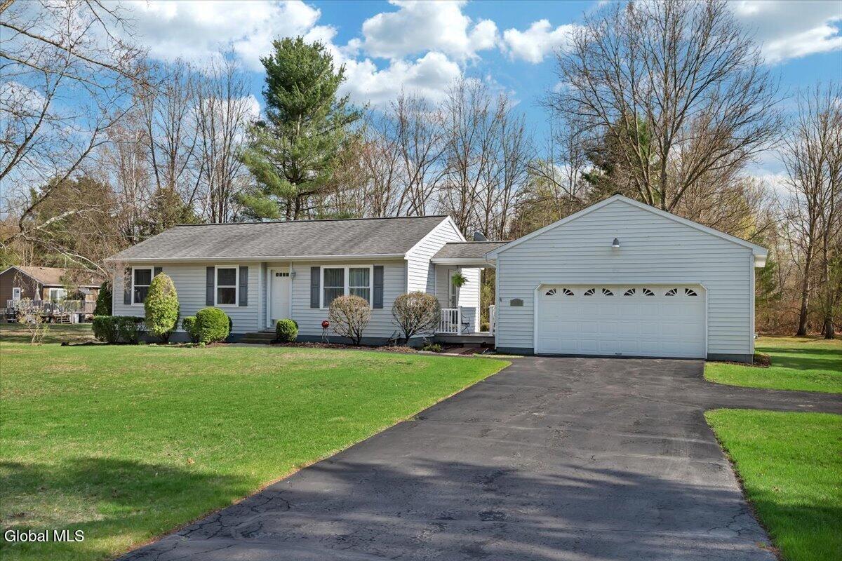 181 Jones Road Wilton, NY 12866 - Photo 2 of 44 02-P1840437