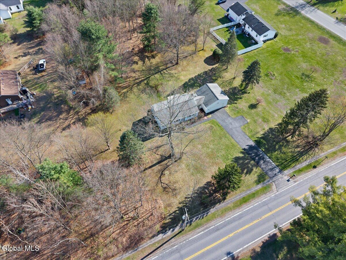 181 Jones Road Wilton, NY 12866 - Photo 38 of 44 38-DJI_20260420165550_0114_D