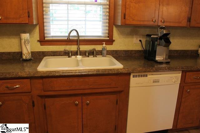 9 East Ridge Drive Inman, SC 29349 - Photo 12 of 35