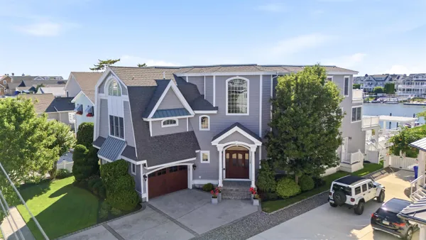 $8,995,000 | 4320 4th Avenue, Avalon, NJ 08202