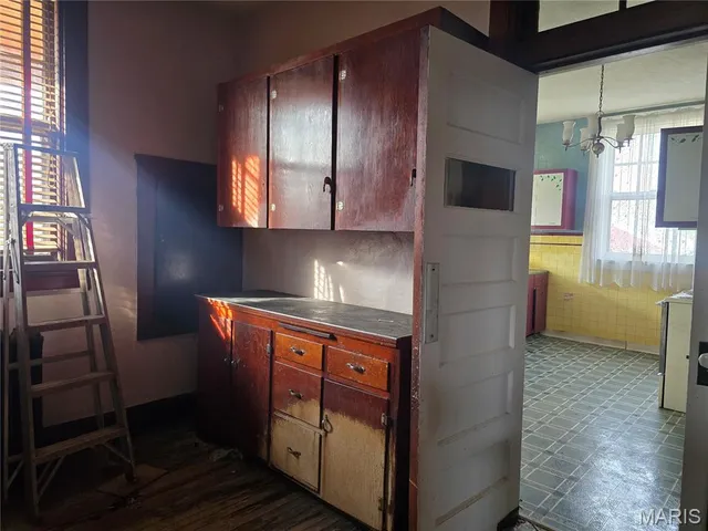 $184,900 | 232 South Walnut Street, Dexter, MO 63841