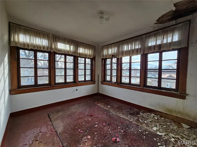 $184,900 | 232 South Walnut Street, Dexter, MO 63841