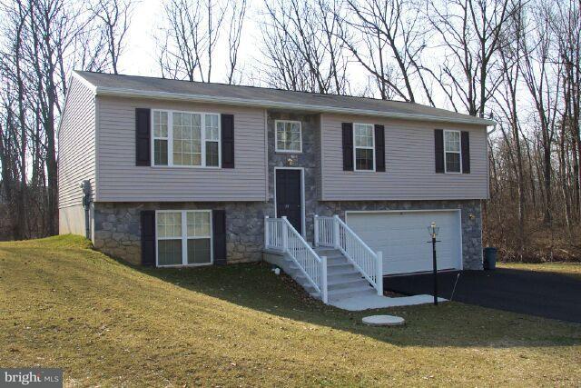 33 Newville Road Elizabethtown, PA 17022 - Photo 1 of 6 Gallery Image 1