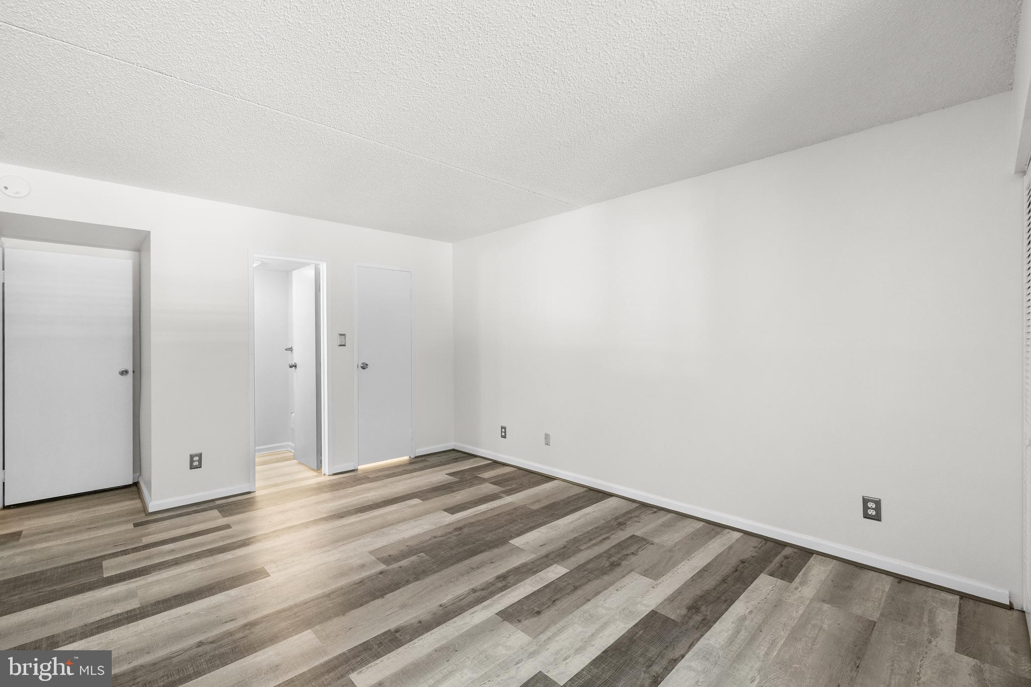 11835 Shire Court, Unit 12C Reston, VA 20191 - Photo 20 of 28 a view of room