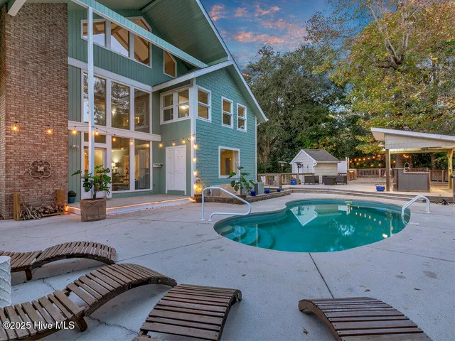 $915,000 | 2001 Cordgrass Road, Hampstead, NC 28443