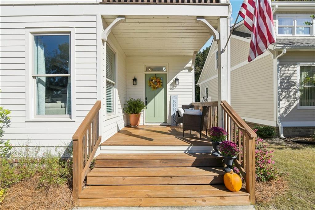 406 Bell Street Monroe, GA 30655 - Photo 5 of 60 a view of entryway and hall