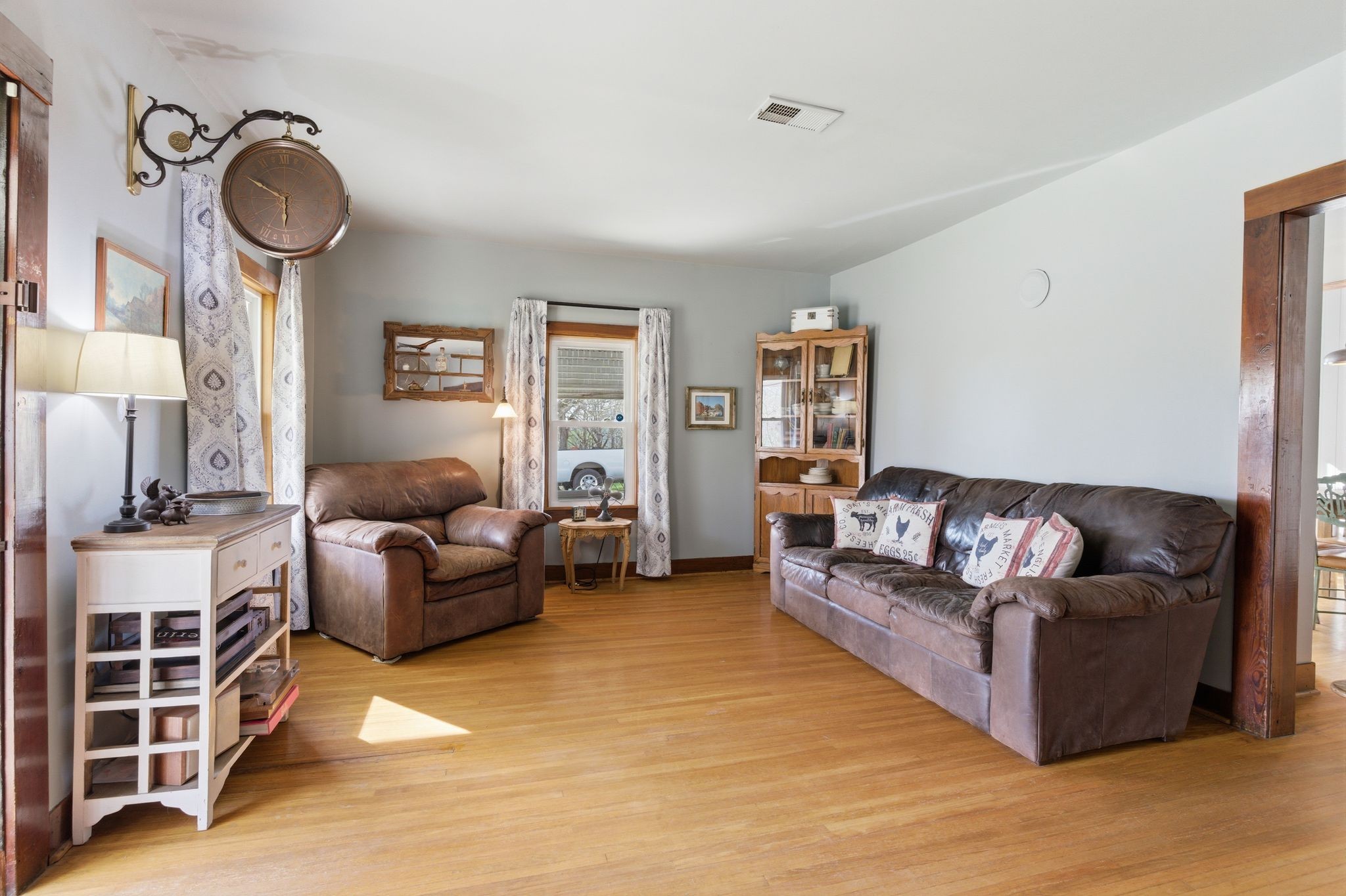 2667 Crocker Springs Road Goodlettsville, TN 37072 - Photo 11 of 64 a living room with furniture a rug and a window