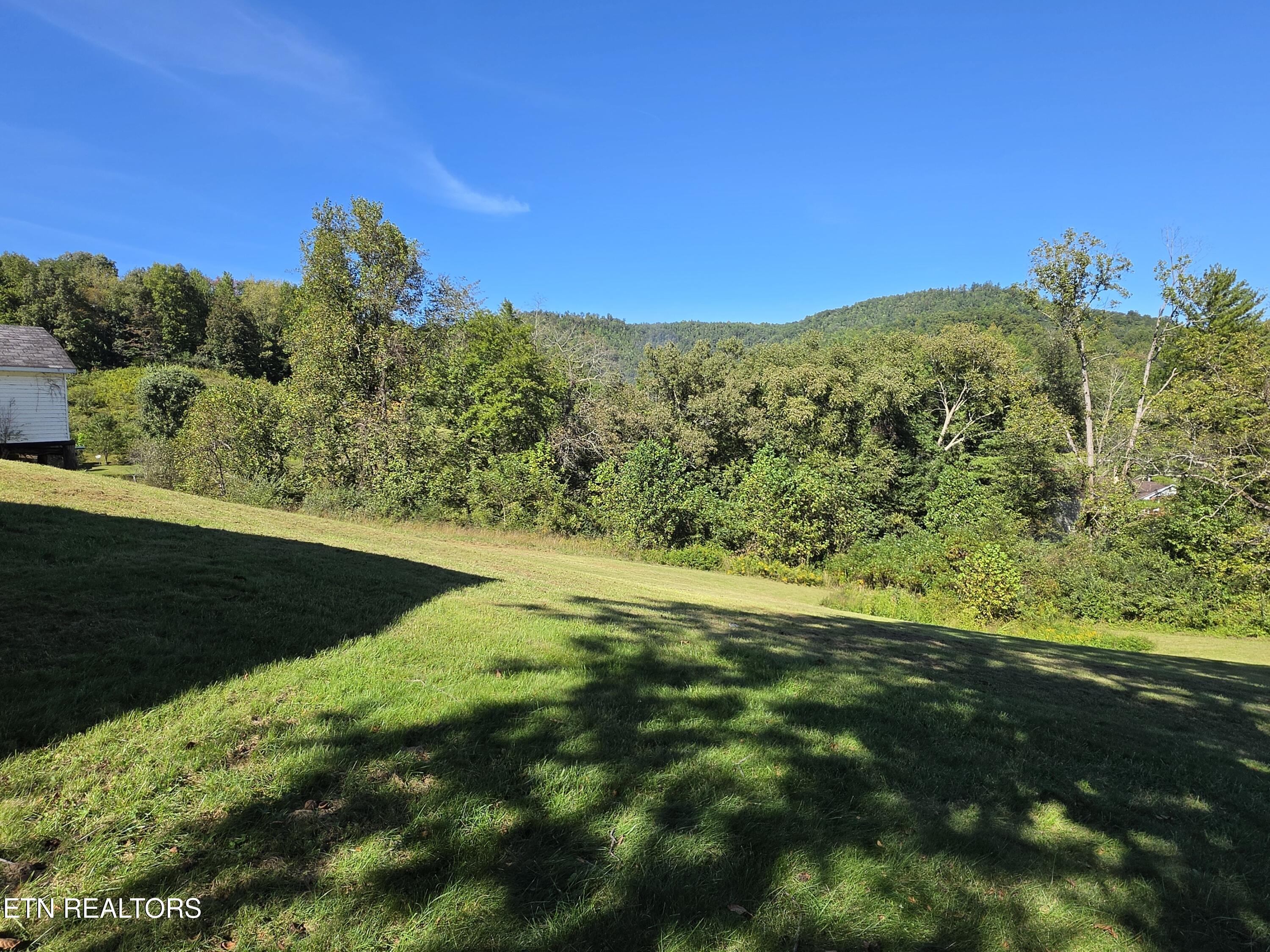 88 Tracy Ridge Road Middlesboro, KY 40965 - Photo 19 of 19 20260925_154152