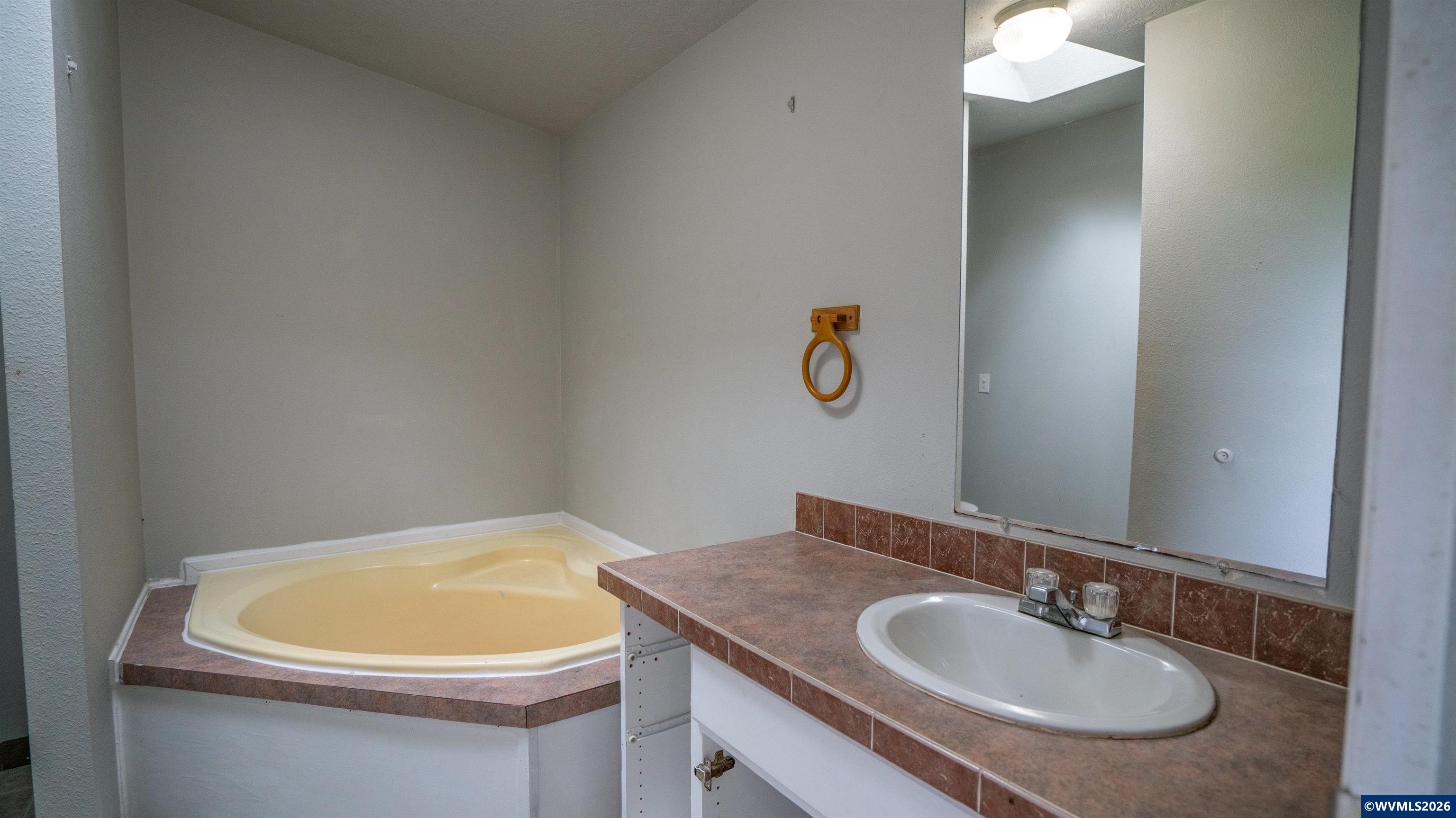12984 Elliott Prairie Road Northeast Woodburn, OR 97071 - Photo 27 of 48