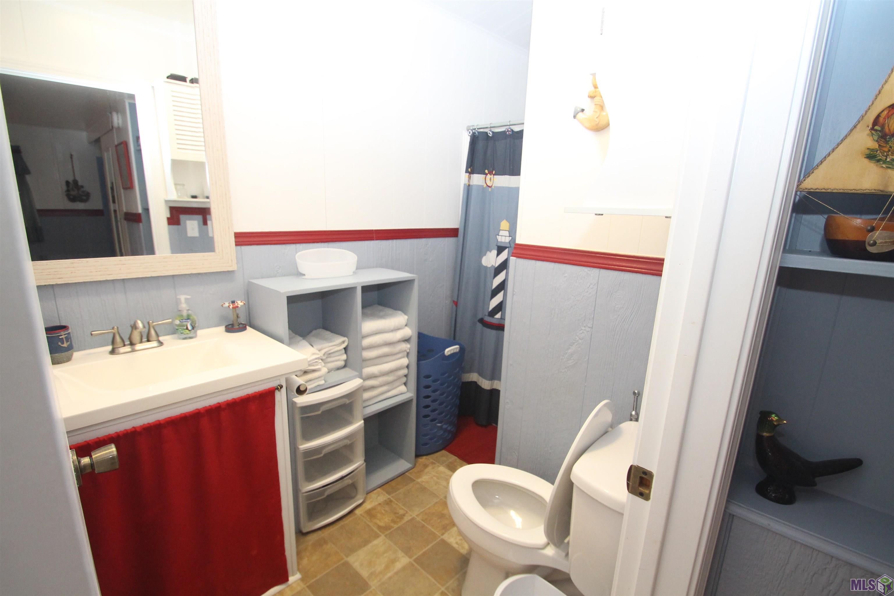 176 Hector Lane Grand Isle, LA 70358 - Photo 11 of 13