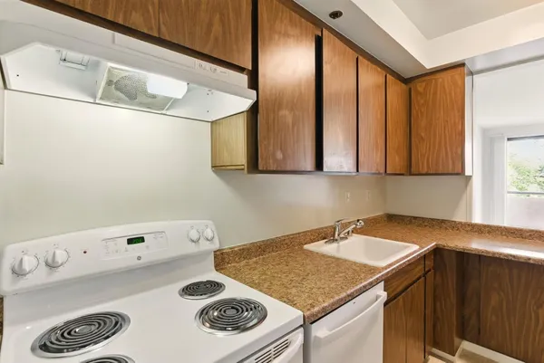 $695,000 | 525 Almer Road, Unit 309, Burlingame, CA 94010