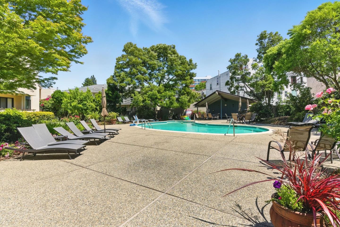 525 Almer Road, Unit 309 Burlingame, CA 94010 - Photo 26 of 27