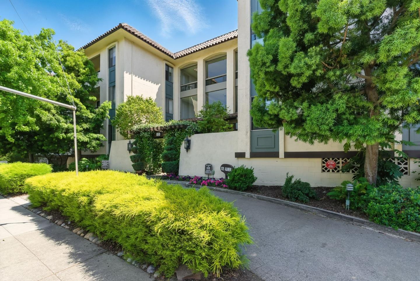 525 Almer Road, Unit 309 Burlingame, CA 94010 - Photo 3 of 27