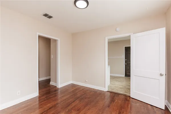 $895 | 465 Texas Avenue, Corpus Christi, TX 78404