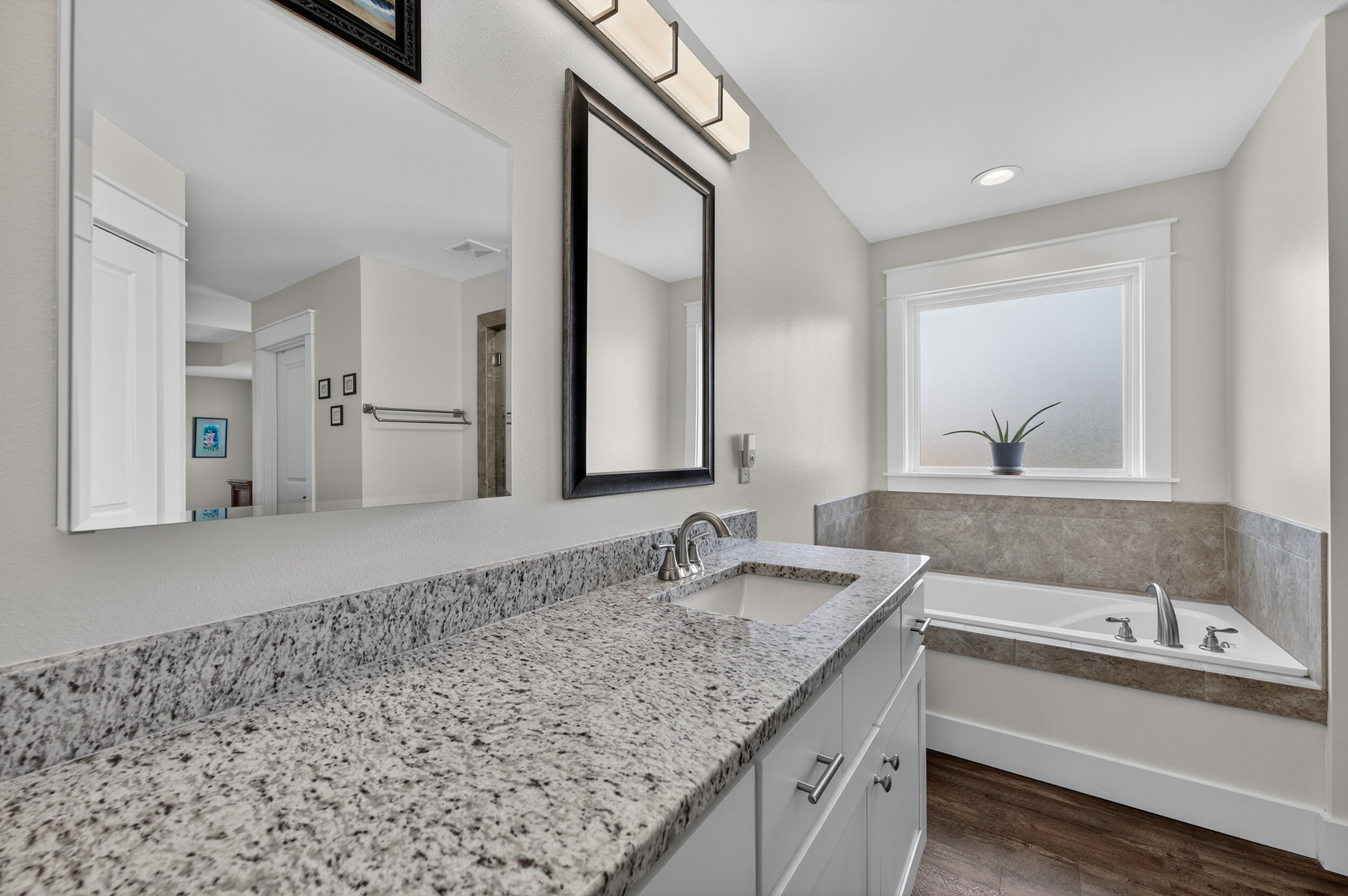 3113 Pinot Way Crestview, FL 32536 - Photo 21 of 50 Primary suite/ bathroom