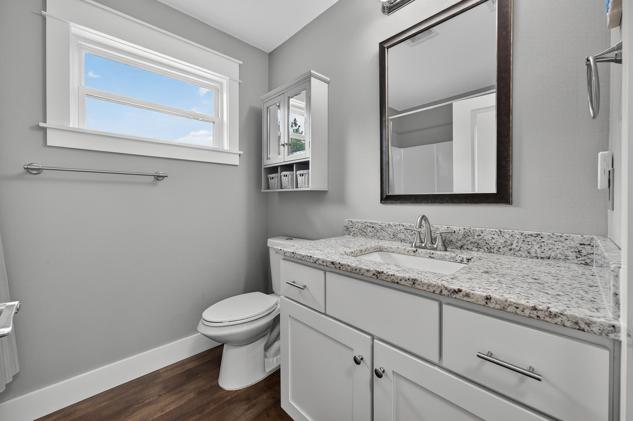 3113 Pinot Way Crestview, FL 32536 - Photo 24 of 50 Full Guest bathroom