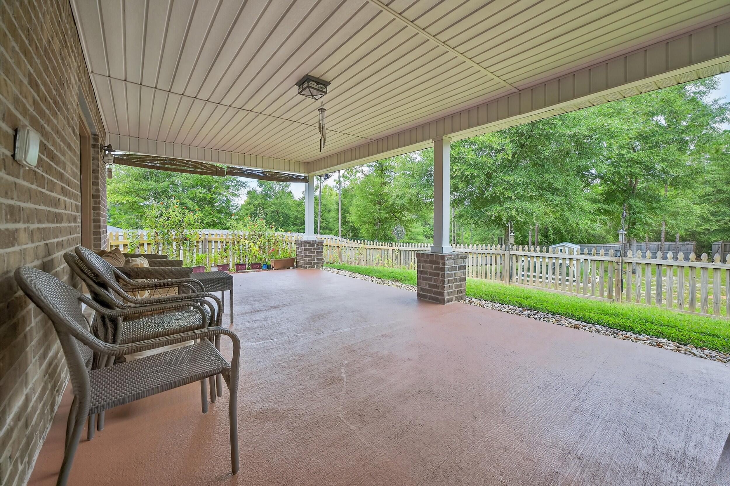 3113 Pinot Way Crestview, FL 32536 - Photo 35 of 50 Covered