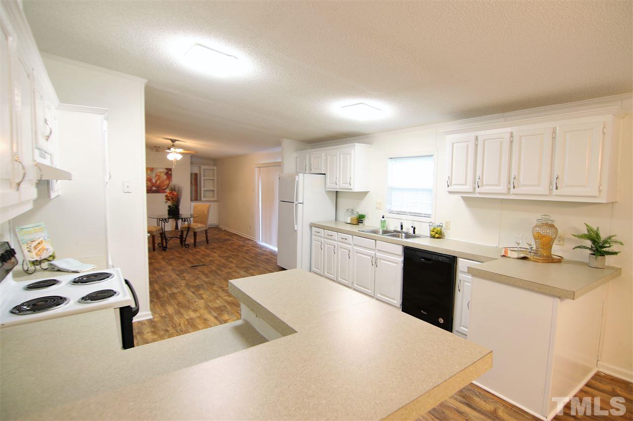 82 Rocks Edge Lane Smithfield, NC 27577 - Photo 6 of 21 Gallery Image 6