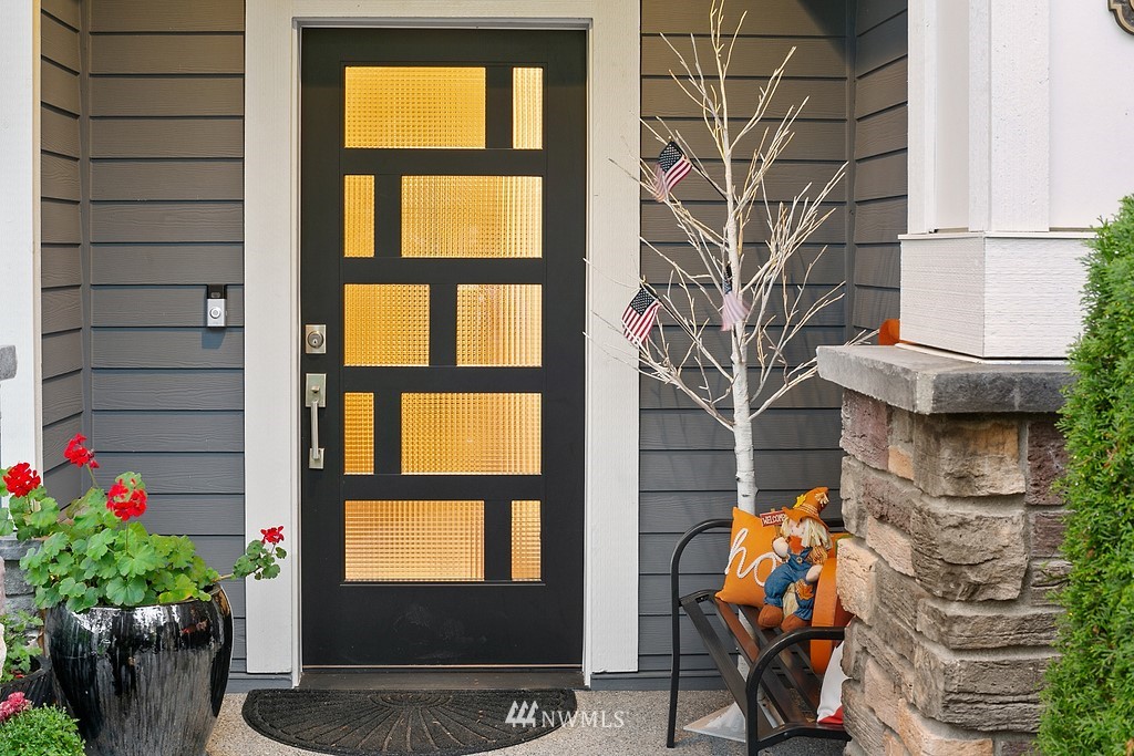 21920 37th Avenue Southeast Bothell, WA 98021 - Photo 4 of 39 a view of entryway with outdoor space