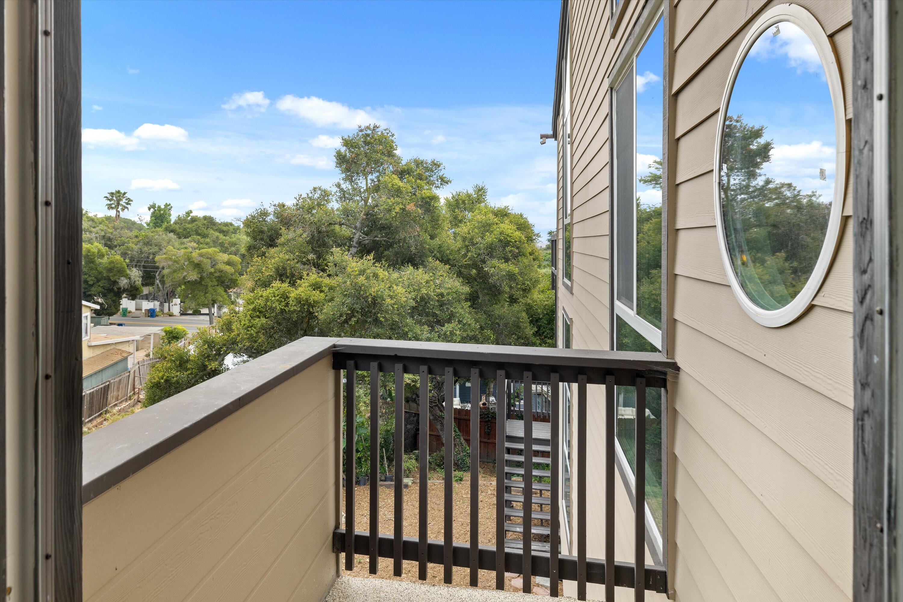 827 Cheltenham Road Santa Barbara, CA 93105 - Photo 32 of 47 a view of a balcony with a lake view