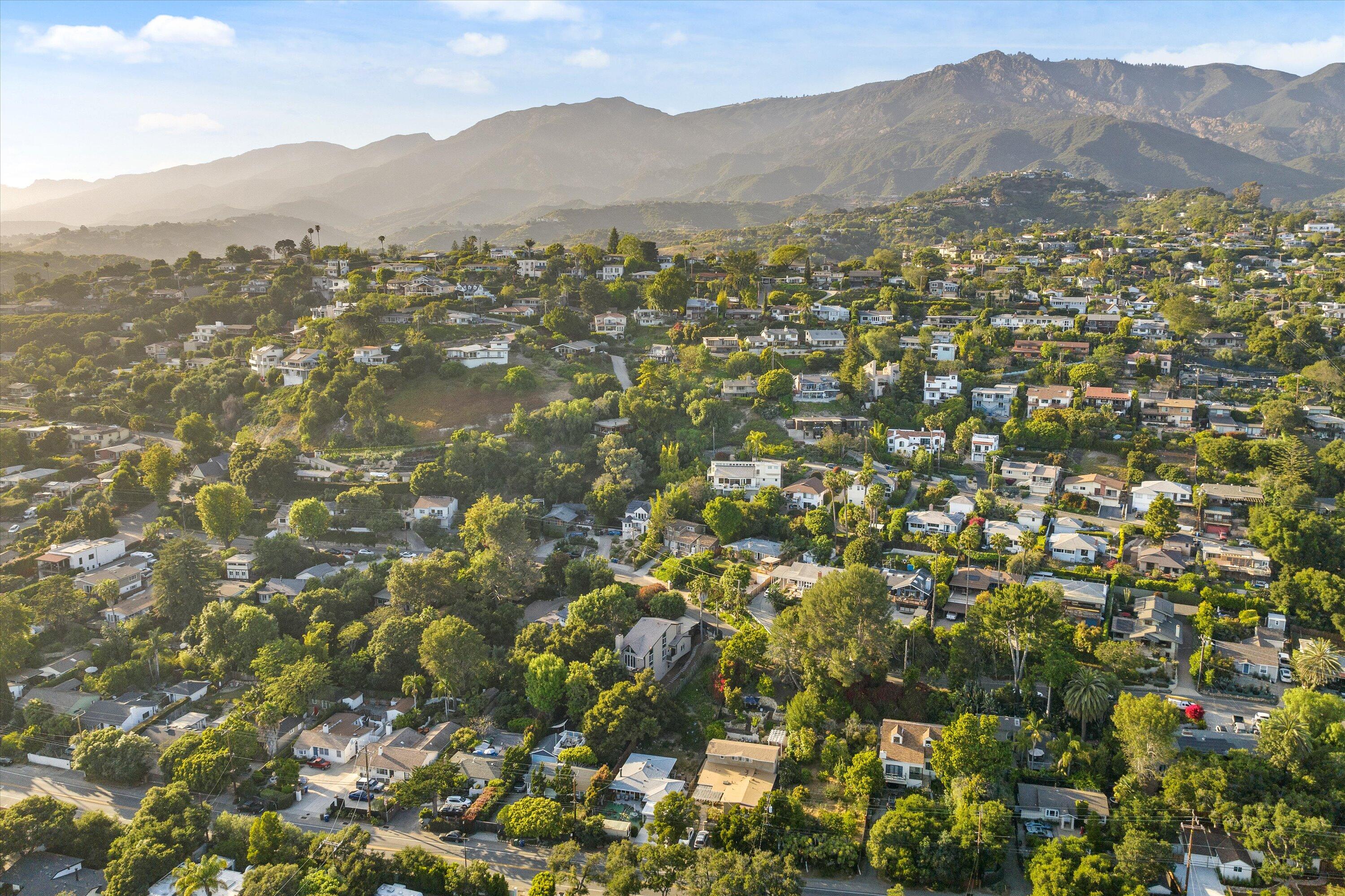 827 Cheltenham Road Santa Barbara, CA 93105 - Photo 40 of 47 a view of city and mountain