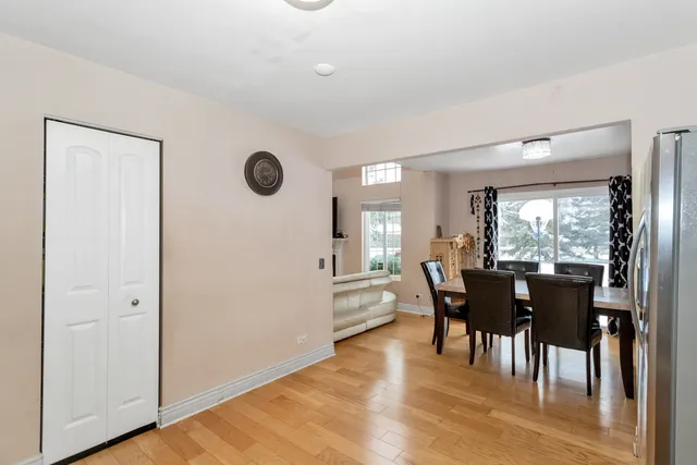 $310,000 | 1273 Dunamon Drive, Bartlett, IL 60103