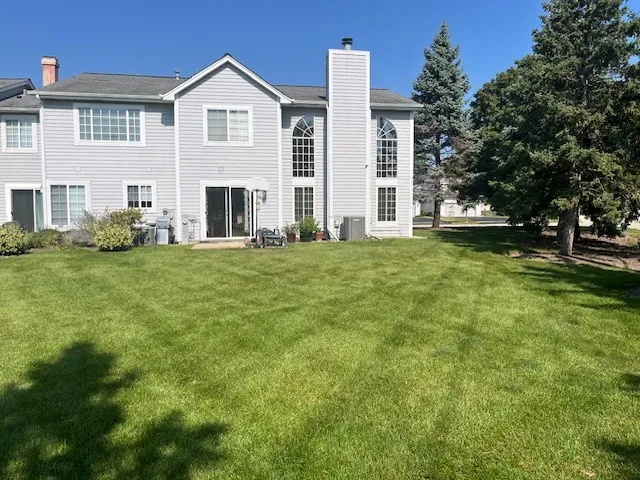 $310,000 | 1273 Dunamon Drive, Bartlett, IL 60103