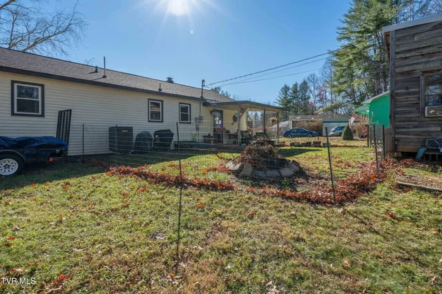 $194,900 | 626 Hospital Hill Lane, Mountain City, TN 37683