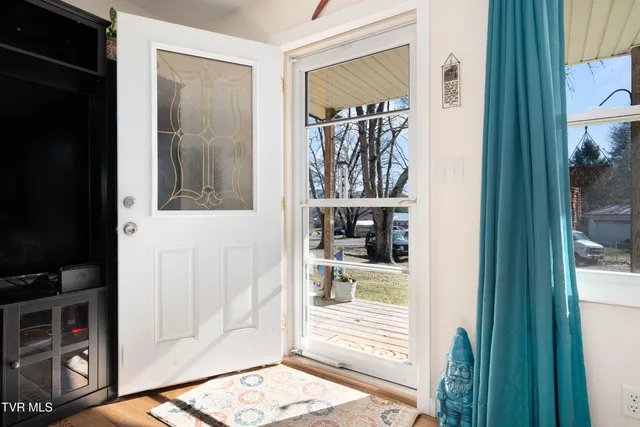 $194,900 | 626 Hospital Hill Lane, Mountain City, TN 37683