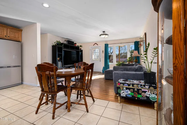 $194,900 | 626 Hospital Hill Lane, Mountain City, TN 37683