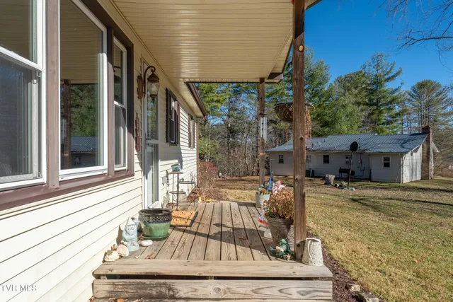 $194,900 | 626 Hospital Hill Lane, Mountain City, TN 37683